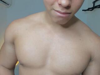 Stefan Lennox webcam flirt4free model stream image