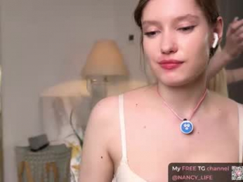 oops_my_english webcam model stream image