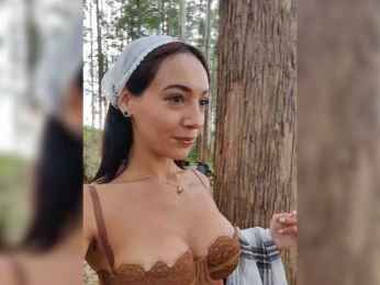 _MissJulia_ webcam bongacams model stream image