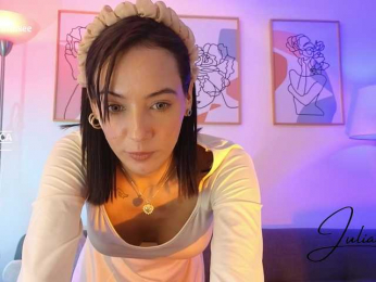 _MissJulia_ webcam model stream image