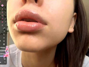 EvonneHeally webcam model stream image