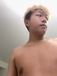 Chocolates-001 webcam model stream image