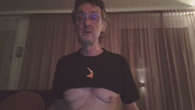 devold_hot webcam model stream image