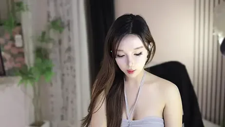 Mia-yaya webcam stripchat model stream image
