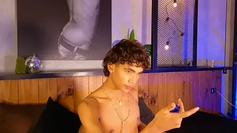 AlanCutee webcam model stream image