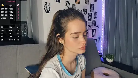 lovelyalivia webcam model stream image