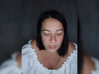 Adelinna webcam model stream image