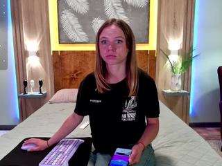 juliamasson webcam camsoda model stream image