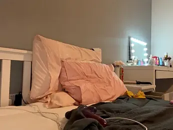 Laceyvipx webcam model stream image