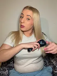 Strongqueen webcam model stream image