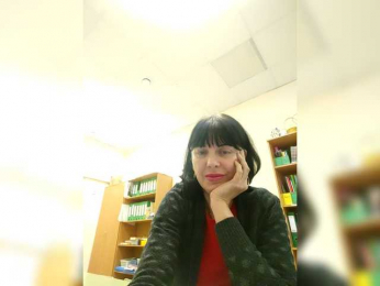 VikNika webcam model stream image