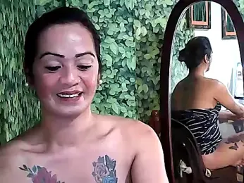 yummy_21xxx webcam model stream image