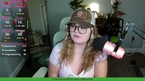 Briieverly webcam model stream image