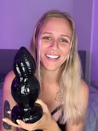 lunawolf21 webcam model stream image