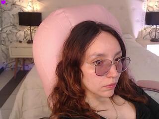 Eliza Golden webcam model stream image