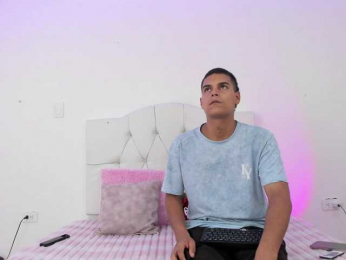 celestesderek webcam model stream image