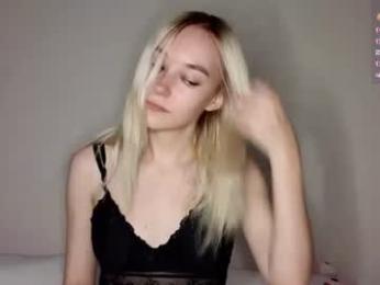 misamew webcam model stream image
