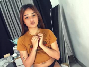 urasian_france69 webcam model stream image