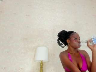 saraa-colliins webcam model stream image