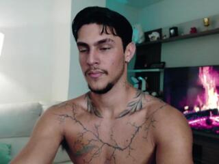 Axel Lenox webcam flirt4free model stream image