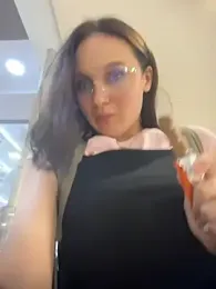 Apple__Brandy webcam model stream image