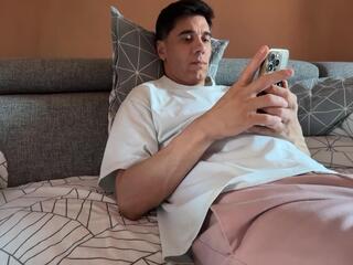 Josh Cruz webcam flirt4free model stream image
