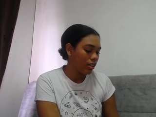 milalunathong webcam model stream image
