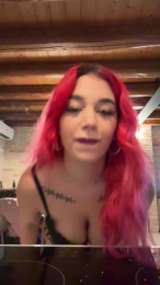 dollyredyxx webcam model stream image