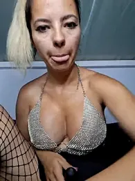 allinqueen webcam model stream image