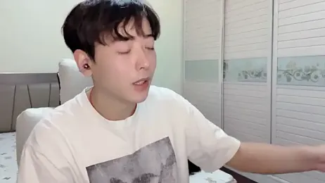 xiaoxiao1025 webcam stripchat model stream image