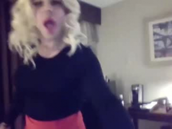 daniellledancing webcam model stream image