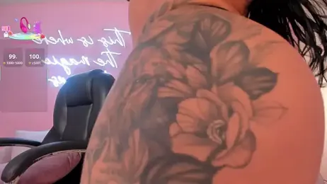 MiaRoberts1 webcam model stream image