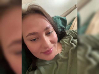 ElsaSquirt webcam model stream image