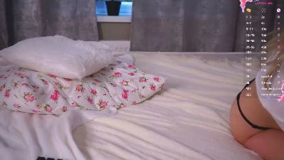 IsabellaPills webcam model stream image