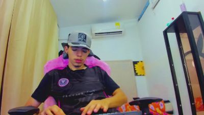 Bad_bunnyy_ webcam cam4 model stream image