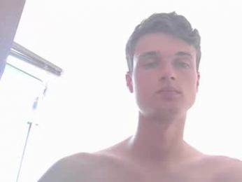 london_tomy webcam model stream image
