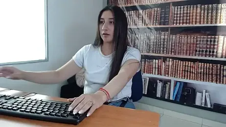 LunaBaby- webcam model stream image