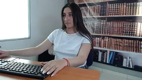 LunaBaby- webcam model stream image