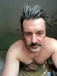 plaintreebull webcam preview