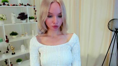 CorneliaBompane webcam model stream image