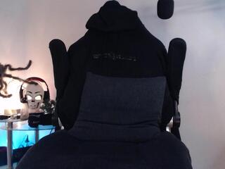 Artemis Katzman webcam model stream image