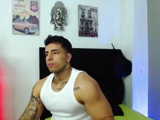 Darius Phoenixx webcam model stream image
