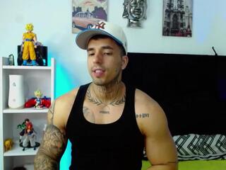 Darius Phoenixx webcam model stream image