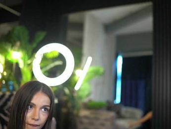 lexira1n webcam model stream image