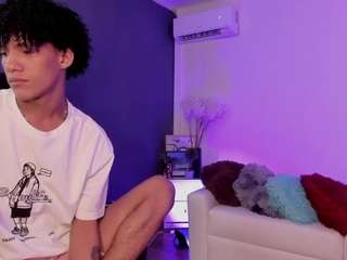 adam-walker90 webcam camsoda model stream image
