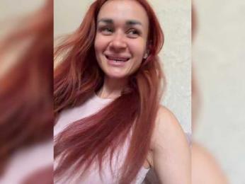 Aliice-Al webcam model stream image