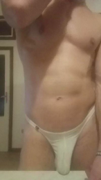 Gil_Hot_ webcam cam4 model stream image