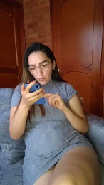 aliz21 webcam model stream image