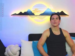 Al Fox &amp; Miko Fortuni webcam model stream image