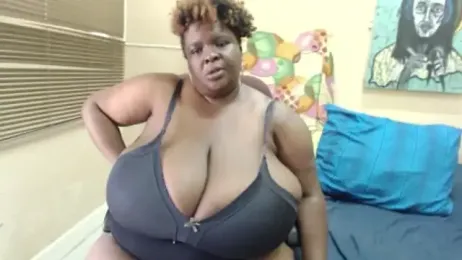 VoluptuousBBW webcam model stream image